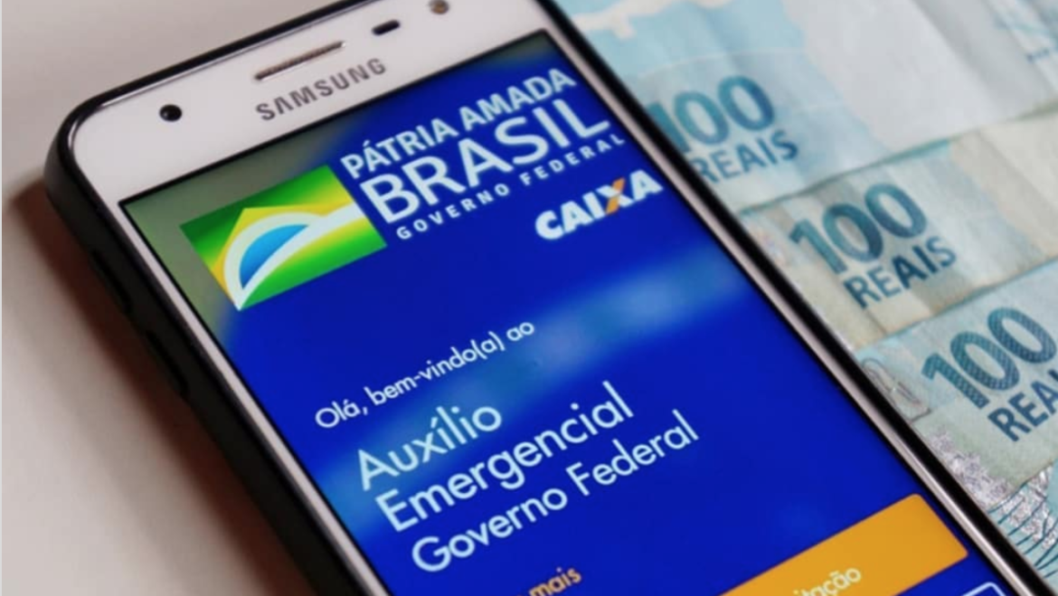 Pai pode ter benefícios como PIS, FGTS ou auxílio emergencial bloqueado