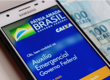 Pai pode ter benefícios como PIS, FGTS ou auxílio emergencial bloqueado